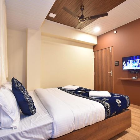 Hotel Starlit Navi Mumbai Rum bild
