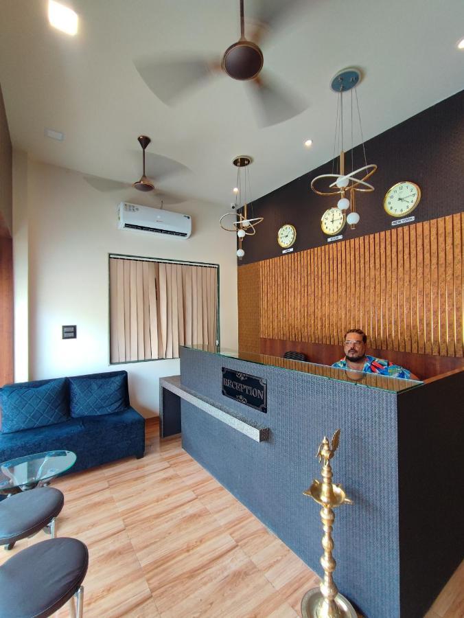 Hotel Starlit Navi Mumbai Exteriör bild