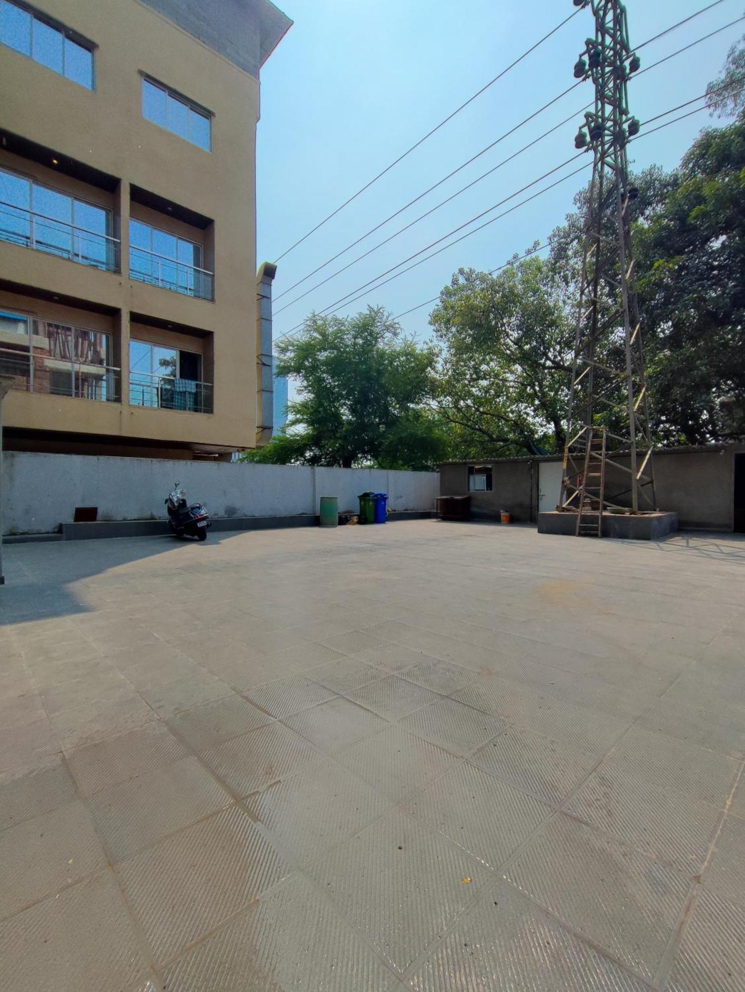Hotel Starlit Navi Mumbai Exteriör bild